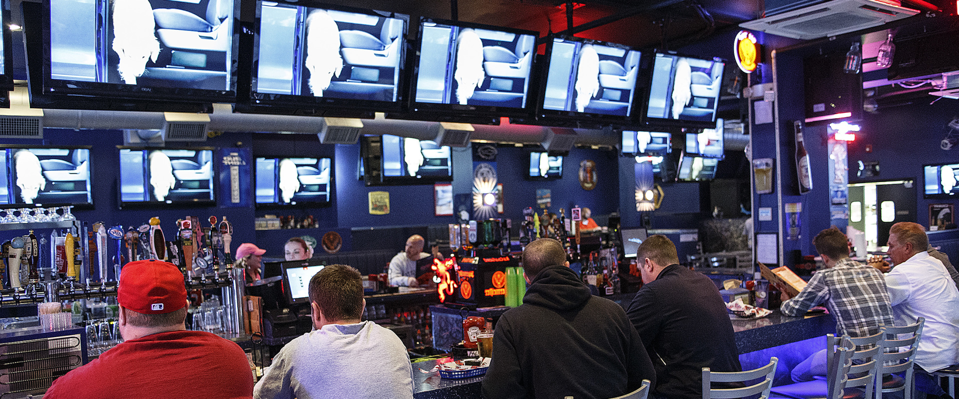What Makes a Sports Bar Stand Out